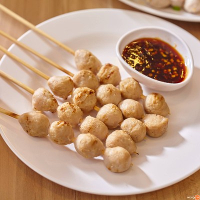 เมนูของร้าน ลูกชิ้นหมูแพร่งนรา The Glass Market Bangna