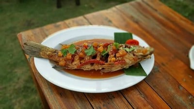 ทะเล เป็นใจ จันทบุรี (ร้านทะเล เป็นใจ) ทะเล เป็นใจ จันทบุรี (ร้านทะเล เป็นใจ)