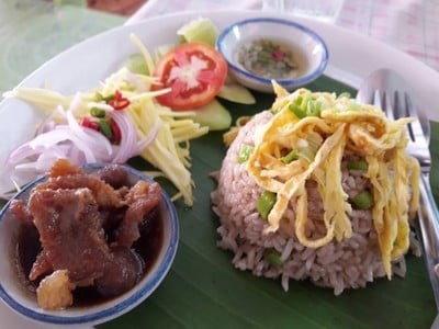 ข้าวคลุกกะปิ