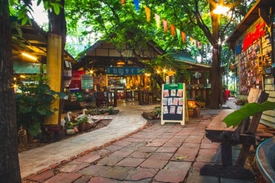 บรรยากาศ สวนอาหารเบญจรงค์