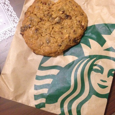 Soft Oatmeal Raisin Cookie