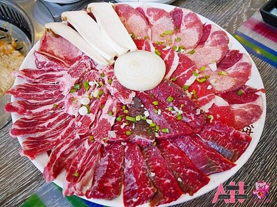 จานเนื้อรวม