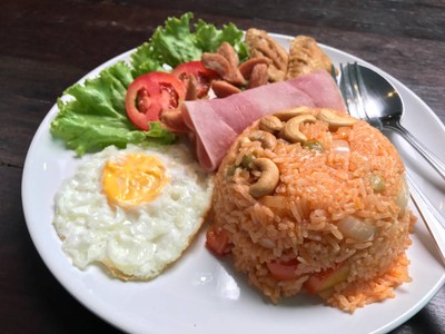 Hulk Coffee & Restaurant (เดอะฮัค) Hulk Coffee & Restaurant (เดอะฮัค)