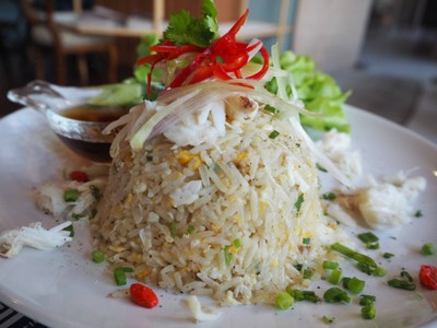 ข้าวผัดปู