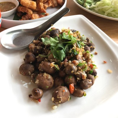 เห็ดเผาะคั่วพริกเกลือ