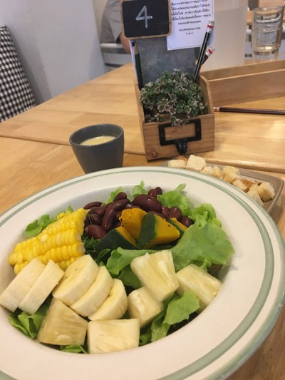 สลัดซุปเปอร์ฟู้ด