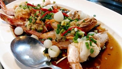อาหาร หรือ เครื่องดื่ม