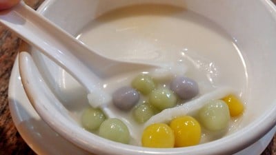 อาหาร หรือ เครื่องดื่ม
