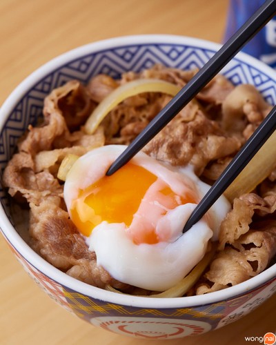 Yoshinoya โยชิโนยะ ข้าวหน้าเนื้อ ข้าวหน้าหมู สยามสแควร์วัน