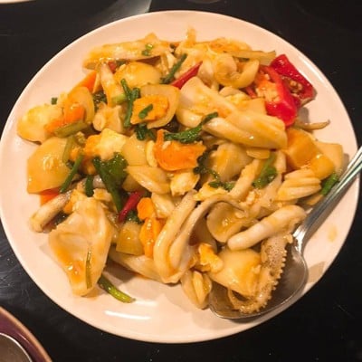 ปลาหมึกผัดไข่เค็ม