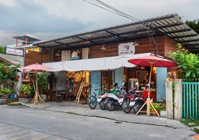 หน้าร้าน กาดหนมเส้น (น้ำเงี้ยวเจียงฮาย)
