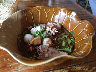 ก๋วยเตี๋ยวน้ำตก