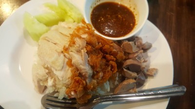ไก่ต้ม+ไก่ทอด+เครื่องใน