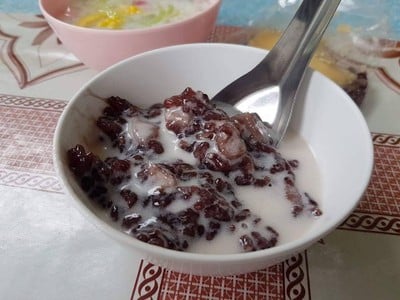 ข้าวเหนียวดำเปียก
