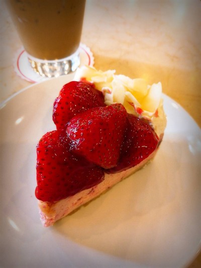 มูสแอนด์เมอแรงค์ (MOUSES & MERINGUES) มูสแอนด์เมอแรงค์ (MOUSES & MERINGUES)