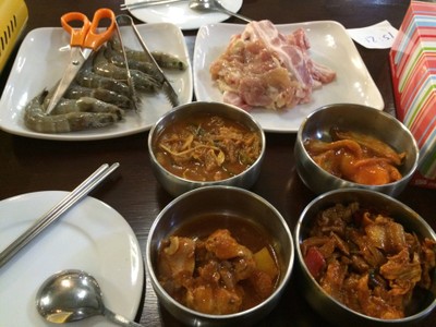 อาหาร หรือ เครื่องดื่ม