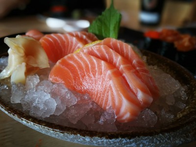 SALMON SASHIMI