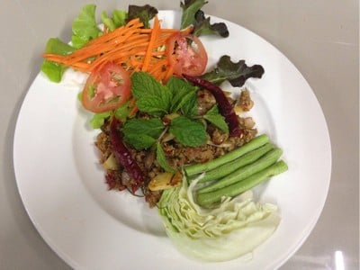 เมนูของร้าน อิ่มใจเสือร้อง ถนนทุ่งมังกร