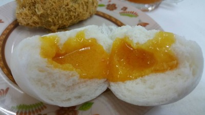 ซาลาเปาลาวาไส้ครีม