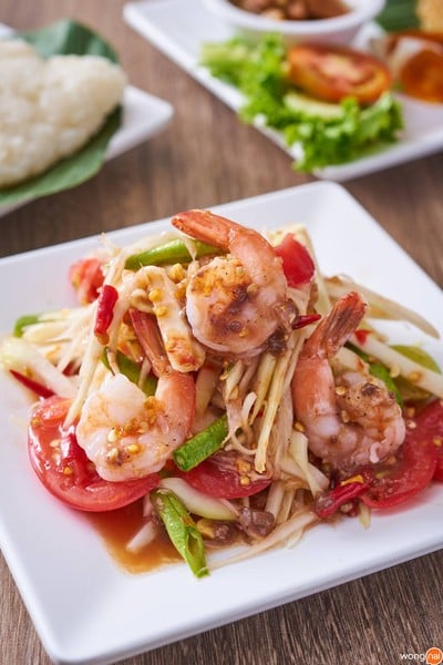 Yum Saap (ยำแซ่บ) Asiatique Yum Saap (ยำแซ่บ) Asiatique