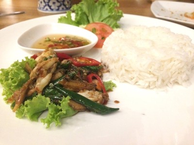 ข้าวผัดกะเพราะปู