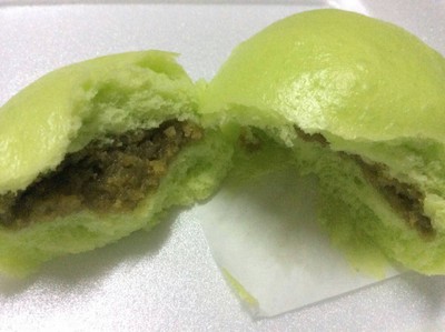 ซาลาเปาลาวาไส้ชาเขียว