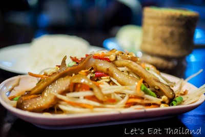 หมูตกครก 70 บาท 