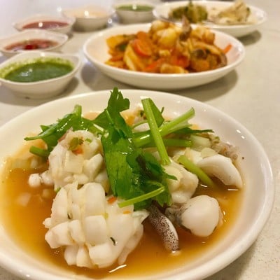 เมนูของร้าน น้องเนยซีฟู๊ด เดอะพรอมานาด