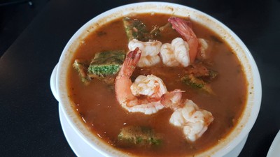 แกงส้มชะอมกุ้ง