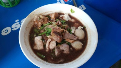 ก๋วยเตี๋ยวน้ำตก