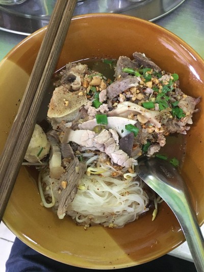 ก๋วเตี่ยวหมูต้มยำ รสเจ็บ สาขา ถ.บุญโยง จ.ลำปาง ก๋วเตี่ยวหมูต้มยำ รสเจ็บ สาขา ถ.บุญโยง จ.ลำปาง