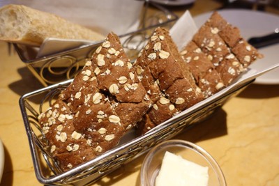 ขนมปังbrown เลิศ -- ขอเพิ่ม ได้ด้วย ^^