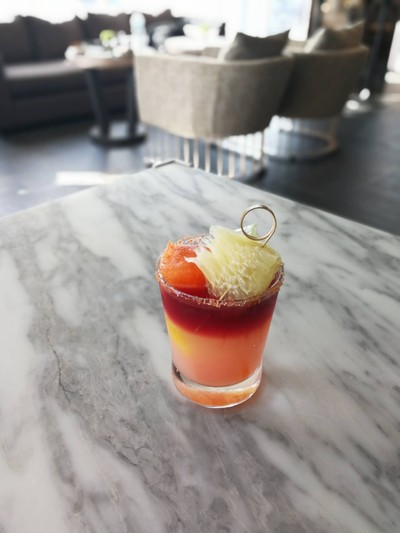 อาหาร หรือ เครื่องดื่ม