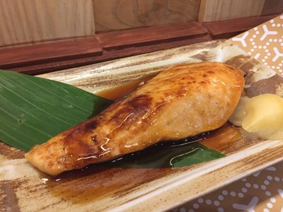 ข้าวปลาแซลมอนย่างซีอิ๊ว