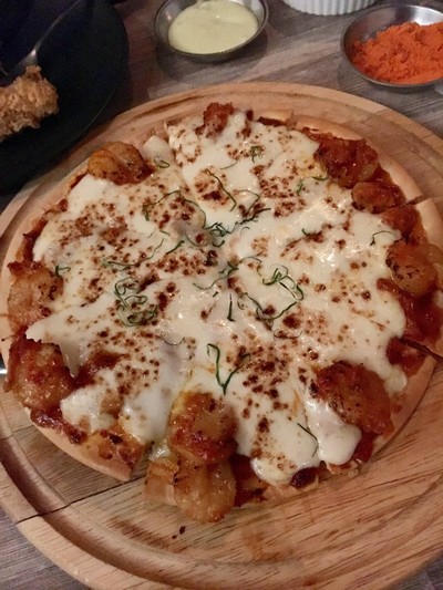 พิซซ่าต้มยำกุ้ง