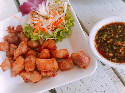 ถึงจันท์ (Tueng-Chan) ถึงจันท์ (Tueng-Chan)