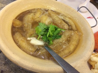 กระเพาะปลาน้ำแดง