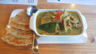 โรตี+แกงเขียวหวานไก่