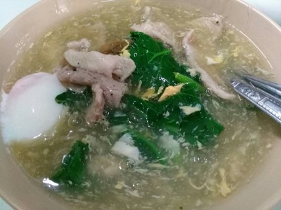 อาหาร หรือ เครื่องดื่ม