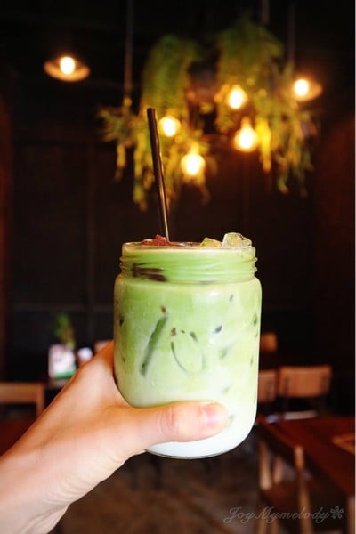 ชาเขียวลาเต้เย็น ถั่วแดง