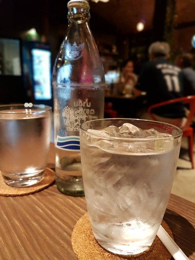 อาหาร หรือ เครื่องดื่ม