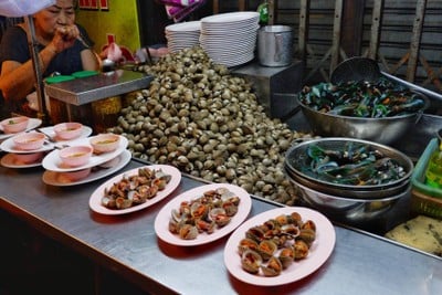 หน้าร้าน ป้าจินหอยแครงเยาวราช เยาวราช