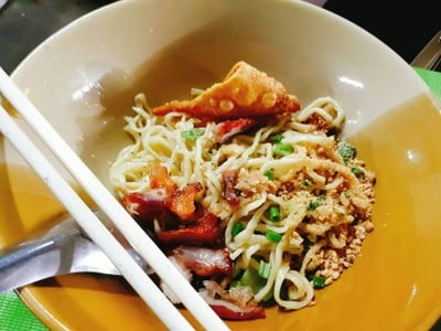 บะหมี่เกี๊ยว ซอยศาลเจ้า บะหมี่เกี๊ยว ซอยศาลเจ้า