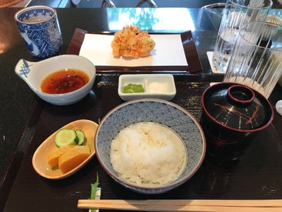 เซ็ทข้าวกุ้งทอด