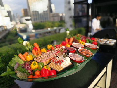 อาหาร หรือ เครื่องดื่ม