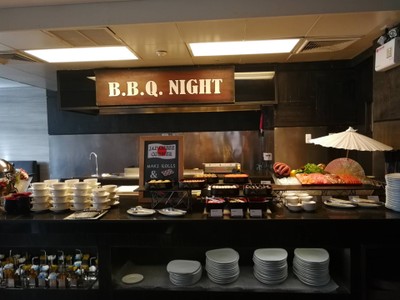 อาหาร หรือ เครื่องดื่ม