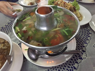 อาหาร หรือ เครื่องดื่ม