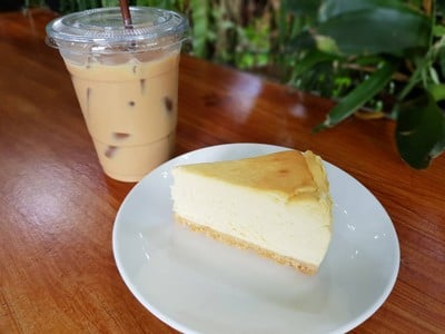 Café du Coq by Baan Peeraka ร่มเกล้า