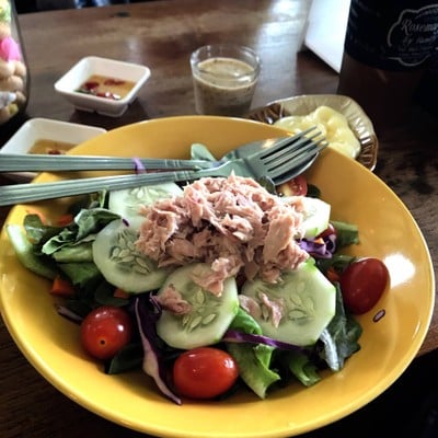 สลัดทูน่า