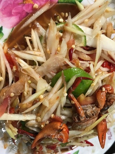 ไก่ย่างปรีชา ปลาเผา